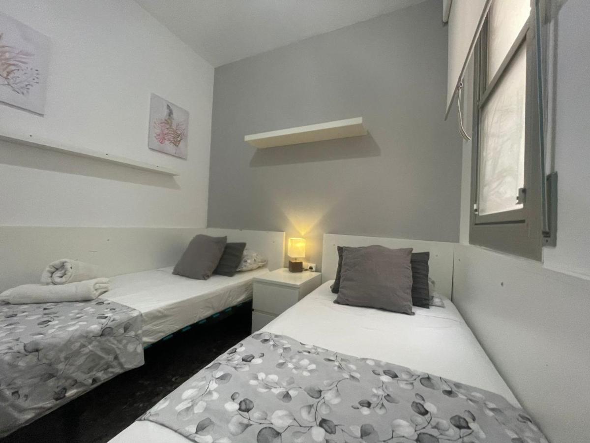 Family-Friendly Home In Central Barcelona 4Bdr Екстер'єр фото