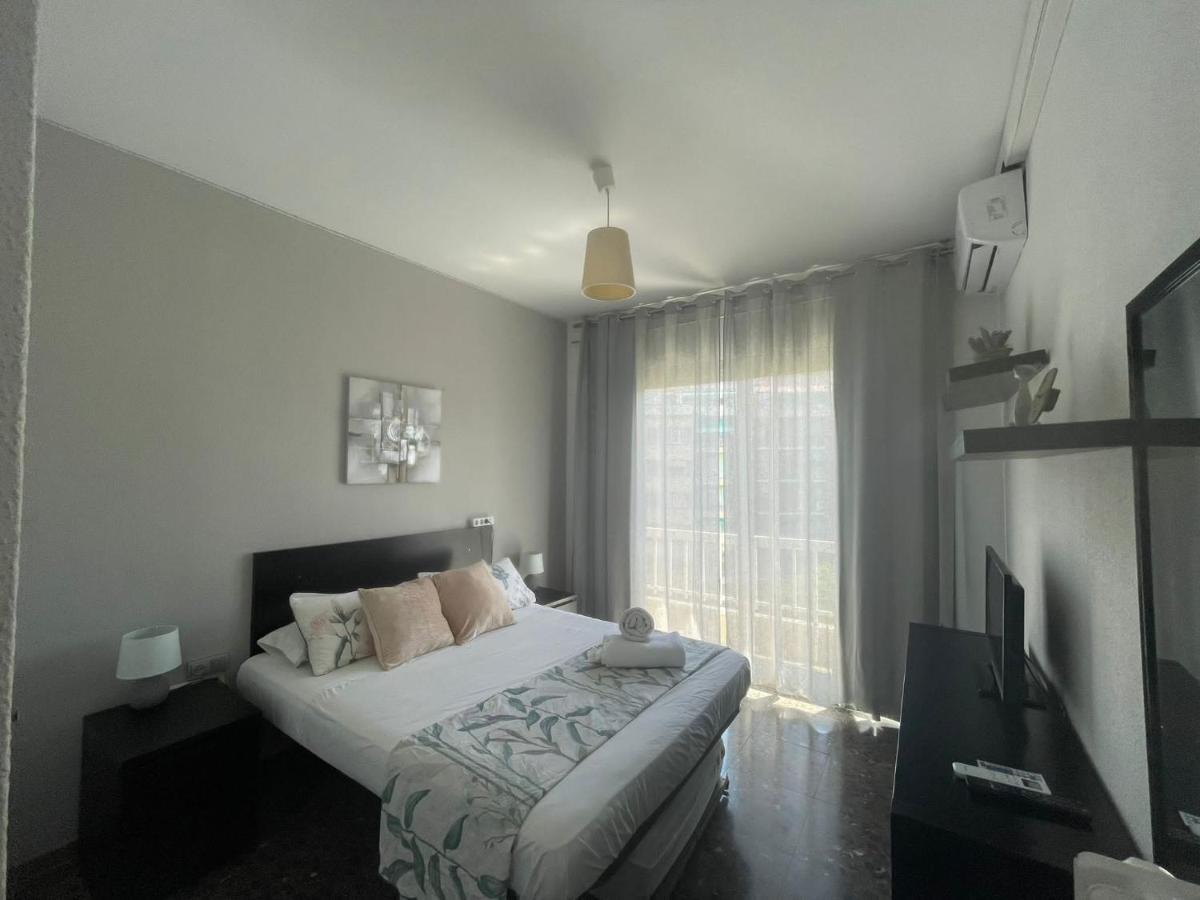 Family-Friendly Home In Central Barcelona 4Bdr Екстер'єр фото