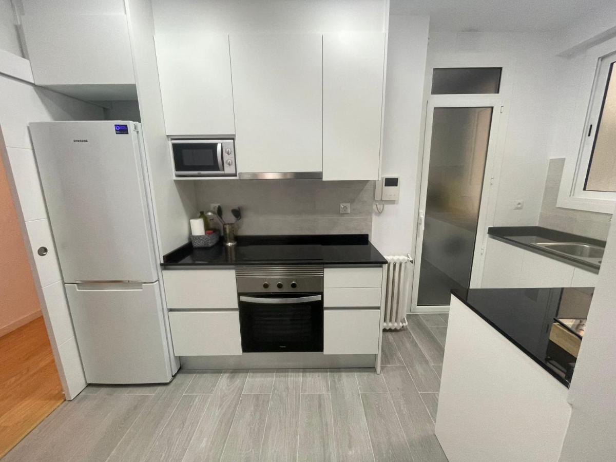 Family-Friendly Home In Central Barcelona 4Bdr Екстер'єр фото