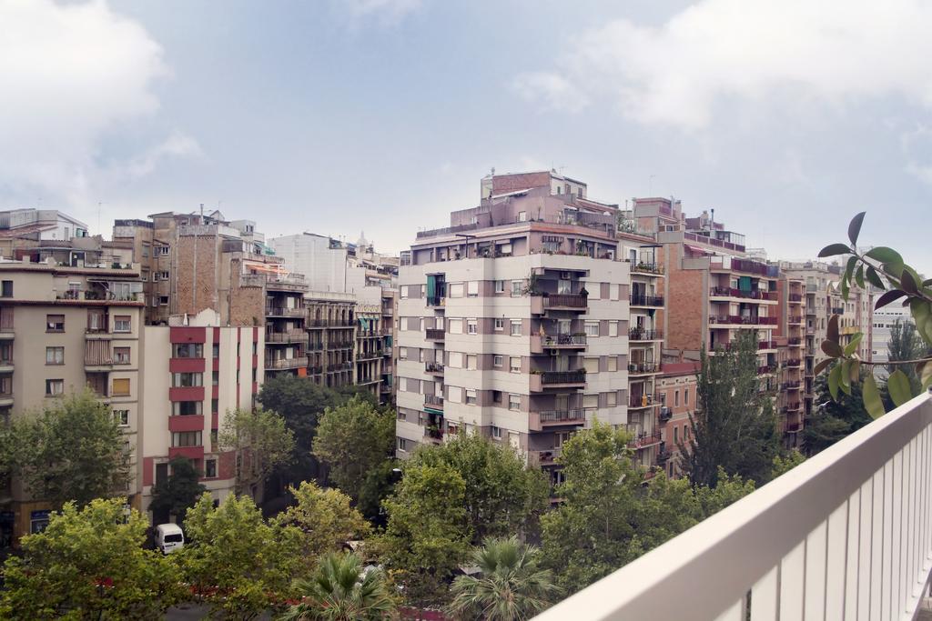 Family-Friendly Home In Central Barcelona 4Bdr Екстер'єр фото
