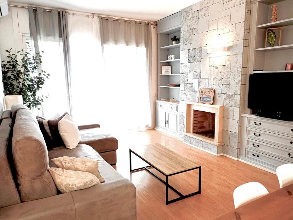 Family-Friendly Home In Central Barcelona 4Bdr Екстер'єр фото