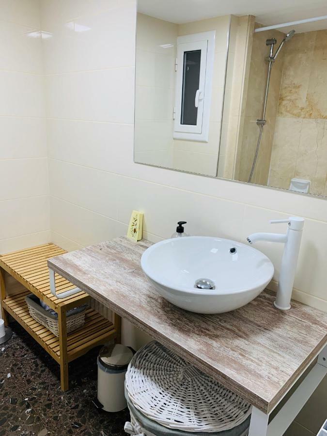 Family-Friendly Home In Central Barcelona 4Bdr Екстер'єр фото